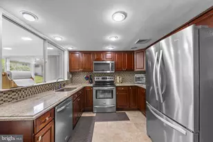 209 Vernon Rd, Monroe Township, NJ 08831 - Photo 2