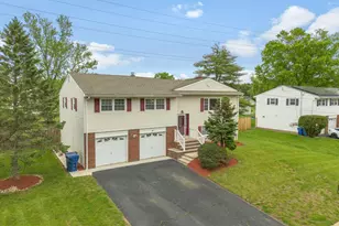 1305 Carlisle Rd, North Brunswick Township, NJ 08902 - Photo 2
