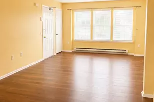 525 Belford Rd, Monroe Township, NJ 08831 - Photo 2