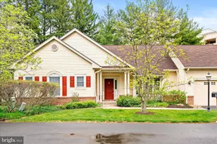 4 Douglas Fir Ct, Plainsboro Township, NJ 08540 - Photo 2