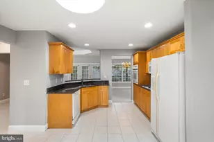 4 Douglas Fir Ct, Plainsboro Township, NJ 08540 - Photo 10