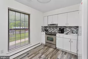 323 Gills Ln, Iselin, NJ 08830 - Photo 8