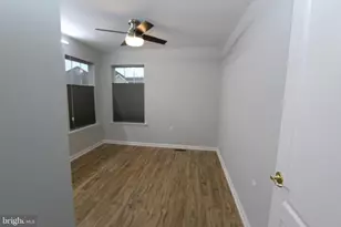 404 Morning Glory Dr, Monroe Township, NJ 08831 - Photo 28