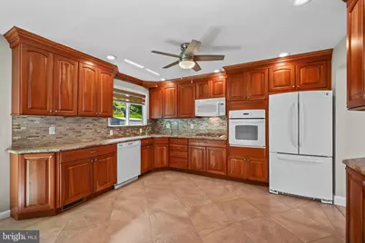16 Venus Road, South Amboy, NJ 08879 - Photo 8