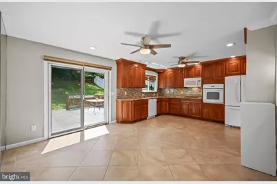 16 Venus Road, South Amboy, NJ 08879 - Photo 10