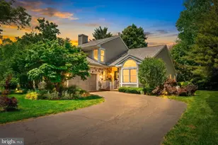 22 Boxwood Dr, Princeton, NJ 08540 - Photo 2