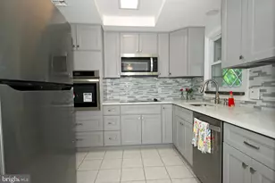 276A Milford Ln, Monroe Township, NJ 08831 - Photo 14