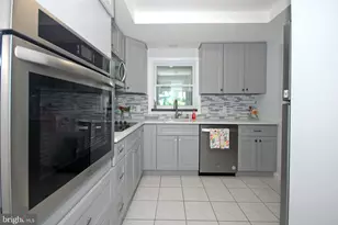 276A Milford Ln, Monroe Township, NJ 08831 - Photo 16