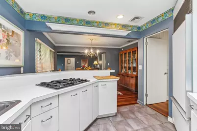 4 Taylor Drive, New Brunswick, NJ 08901 - Photo 10