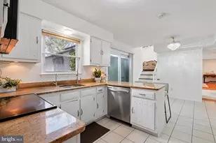 12 Mackenzie Ln, Plainsboro Township, NJ 08536 - Photo 14