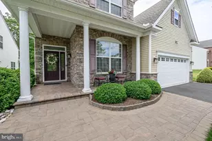 44 Hardwick Dr, Kendall Park, NJ 08824 - Photo 2