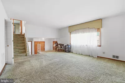 11 Reo Court, Colonia, NJ 07067 - Photo 6