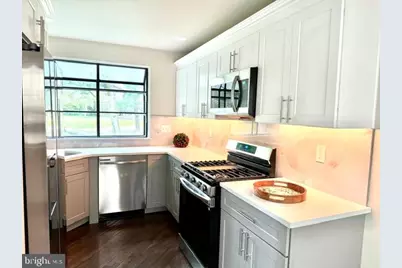 165 Sayre Drive, Plainsboro Township, NJ 08540 - Photo 4