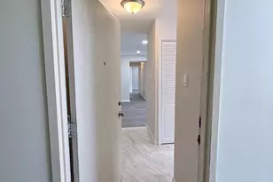 513 Edison Glen Terrace, Edison, NJ 08837 - Photo 2