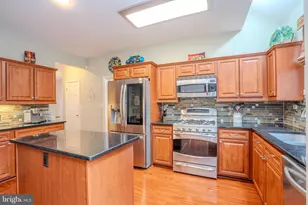 94 Providence Blvd, Kendall Park, NJ 08824 - Photo 24