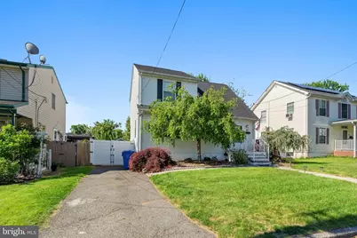 81 Lockwood Avenue, Woodbridge Township, NJ 07095 - Photo 2