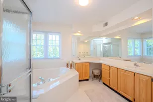 26 Kinglet Dr South S, Cranbury Township, NJ 08512 - Photo 34
