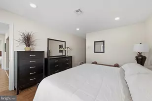 297 Yardley Dr, Monroe Township, NJ 08831 - Photo 24