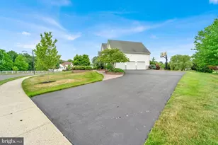 19 Meadowlark Dr, Plainsboro Township, NJ 08536 - Photo 58