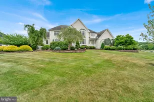 19 Meadowlark Dr, Plainsboro Township, NJ 08536 - Photo 4