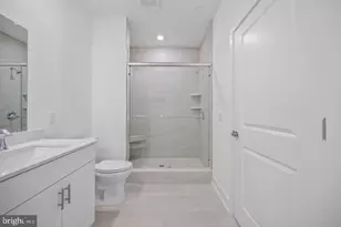 29305 Radford Ct, Monroe Township, NJ 08831 - Photo 26