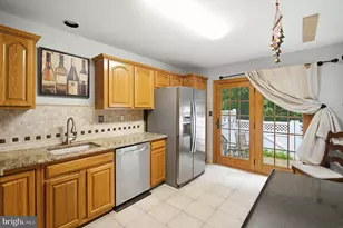 10 Burr Ct, Plainsboro Township, NJ 08536 - Photo 2