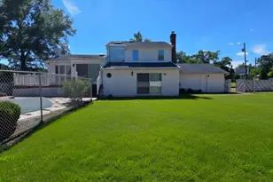 13 Tuscarora Cir, Old Bridge Township, NJ 08857 - Photo 2