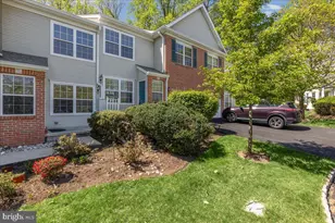 302 Wellington Park Dr, Princeton, NJ 08540 - Photo 2