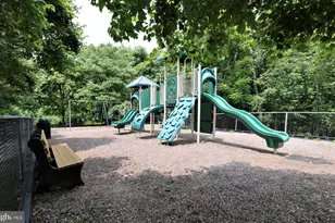 302 Wellington Park Dr, Princeton, NJ 08540 - Photo 36