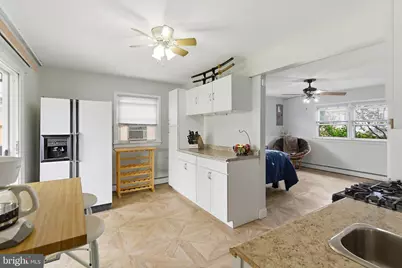 16 E Pleasant, Sewaren, NJ 07077 - Photo 4