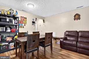 619 Aspen Dr, Plainsboro Township, NJ 08536 - Photo 2
