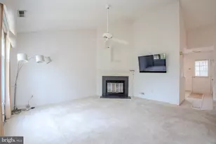 1 Rutland Ln, Monroe Township, NJ 08831 - Photo 8