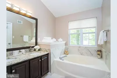 704 Dahlia Circle, Dayton, NJ 08810 - Photo 14