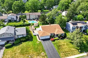 12 Virginia St, Kendall Park, NJ 08824 - Photo 4