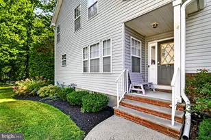24 Amy Dr, North Brunswick Township, NJ 08902 - Photo 4