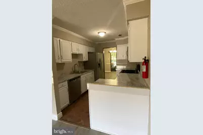 254 Hampshire Drive, Plainsboro Township, NJ 08536 - Photo 6