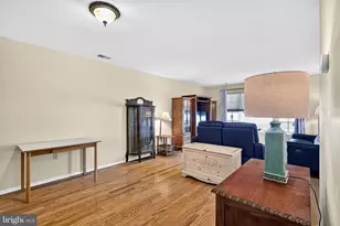 111 Sassafras Ct, North Brunswick Township, NJ 08902 - Photo 8