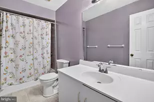 111 Sassafras Ct, North Brunswick Township, NJ 08902 - Photo 28