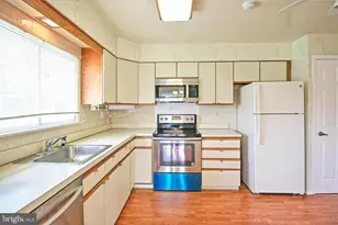 2 Bristol Ct, Monroe, NJ 08831 - Photo 6