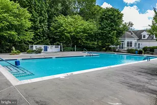 40 Inverness Dr, Kendall Park, NJ 08824 - Photo 32