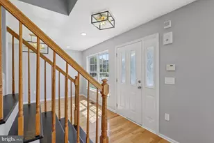 64 Chariot Ct, Piscataway Township, NJ 08854 - Photo 2