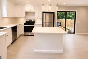 27 Davids Ct, Dayton, NJ 08810 - Photo 8