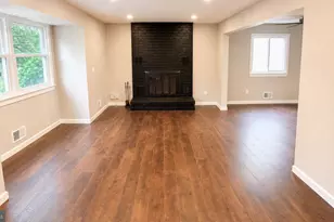 27 Davids Ct, Dayton, NJ 08810 - Photo 2