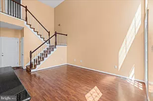 22 Stanford Dr, Kendall Park, NJ 08824 - Photo 18