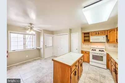 1 Rutland Lane, Monroe Township, NJ 08831 - Photo 8