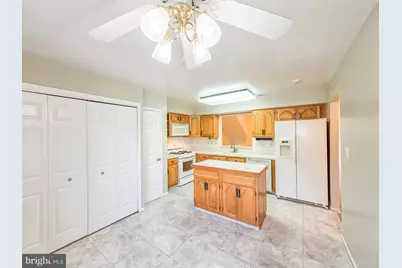 1 Rutland Lane, Monroe Township, NJ 08831 - Photo 4