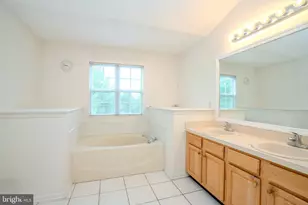 1604 Yarrow Cir, Dayton, NJ 08810 - Photo 26