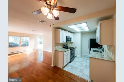 227 Manchester Lane, Monroe Township, NJ 08831 - Photo 6