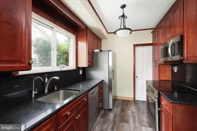 140 Valentine Place, Woodbridge Township, NJ 07095 - Photo 14