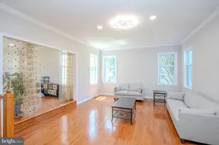 37 Kinglet Dr S, Cranbury Township, NJ 08512 - Photo 14